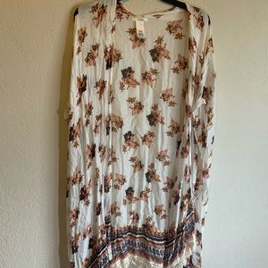 Leaf & White, goes over anything super cute